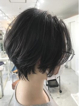 クレール ヘアーアンドスパ(Clair hair&spa)の写真/女性らしい品の良さと程よい抜け感のニュアンスが◎お客様の雰囲気/服装/骨格を見極めた大人小顔ショート。