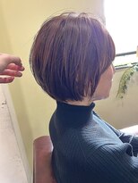 ハピネス クローバー 学園前店(Happiness CLOVER)&nbsp;丸みショート/前髪/顔周りカット/濱崎優/白髪ぼかし