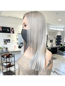 キング 枚方店(K!ng) 【枚方、高槻】ホワイトシルバー