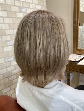 ヘアー クラージュ(hair courage) ホワイトミルクティー