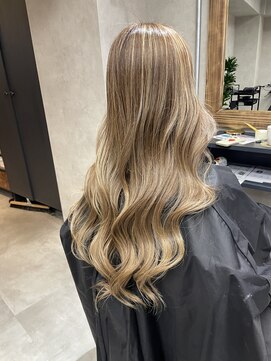 サニー 渋谷(SUNNY) バレイヤージュ、ハイライト、レイヤーロング、グレーベージュ