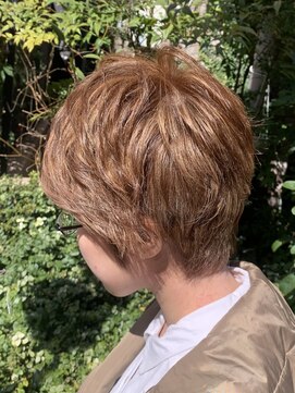 カムデンタウン(Camden Town) ハイライト×クリームベージュカラー