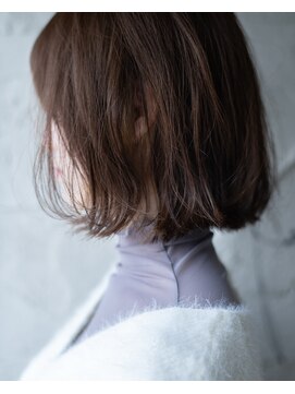 髪と生活 美容室 動きのあるボブ