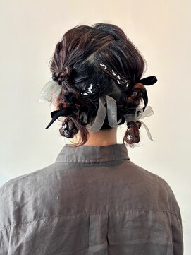 カシェル(cashel) ヘアセット ヘアアレンジ ツインアレンジ ウルフレイヤー