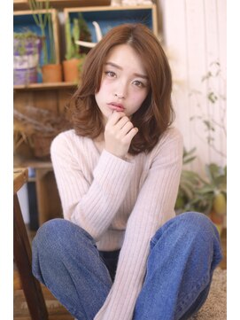 ラグナ(Raguna) センターパート×ナチュラルウェーブ