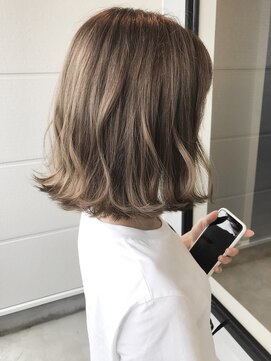 ナンバー(number+) 切りっぱなしボブスタイル