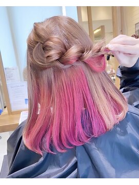 モアナ バイ ヘッドライト 沖縄豊見城店(Moana by HEADLIGHT) Moana豊見城#インナーカラー#ピンク