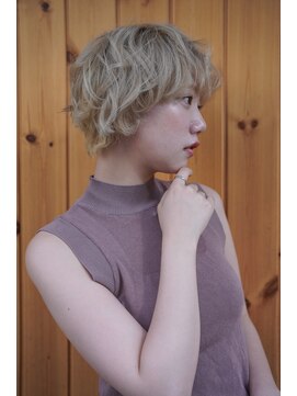 ブゾン(buZon) 【buZonブゾン】 ハイトーン×マッシュショート