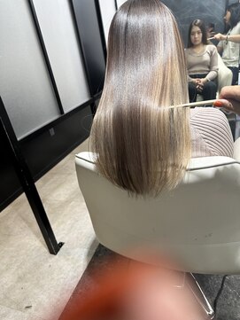 モノ アンド イニ(Mono & inni) 髪質改善酸熱融合ピコトリートメント