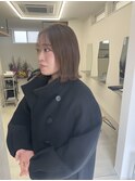 透明感ベージュ　外ハネボブ