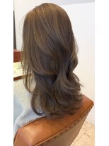 マーリャヘアー(mallia hair)&nbsp;レイヤースタイルレイヤーカットロングレイヤー小顔スタイル