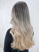 アルバム 新宿(ALBUM SHINJUKU)&nbsp;ホワイトベージュハイトーンブリーチデザインカラー_ba563171