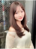 ブラウンベージュ レイヤーカット 顔周りカット 20代 髪質改善