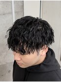 メンズツイストスパイラルパーマ　刈り上げマッシュ縦落ちパーマ