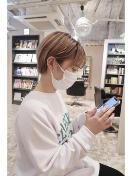 メモリーズ 水天宮前店(Memories) 小顔マッシュショートレイヤーショートオリーブグレー