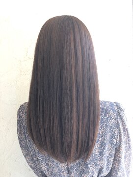 エプリ(epris) 艶のあるまろやかベージュ