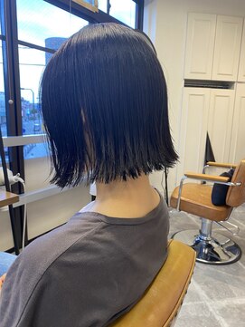 アプレ(appeler) 切りっぱなしボブ