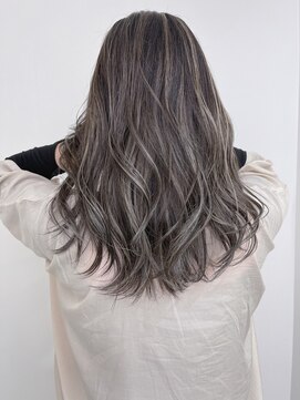 ジゼル(gisele) （稲毛）white  highlight