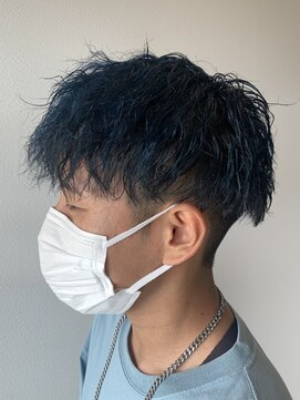 アンドアイズム(and.I'sm) ブルーカラー×スパイラルパーマ