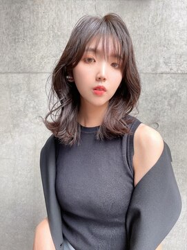 フラッグ ヘアー 天神西通り店(Flag HAIR) くびれミディアムイルミナカラーインナーカラー