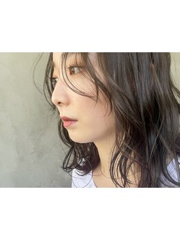 くしゅっとするだけで簡単おしゃれヘア！サロンの仕上がりが自宅で再現でき、毎日のスタイリングが簡単に♪