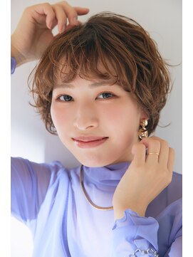 クロードモネエイチツーオーアヴェダ 東京駅ビルTOKIA(CLAUDEmonet H2O AVEDA) ゆるふわショート[東京/東京駅丸の内]