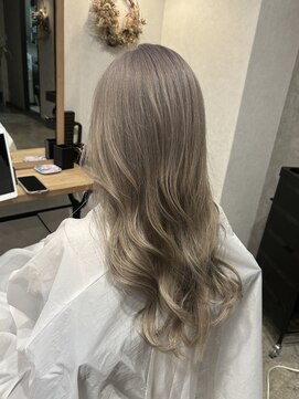 ルナバイルヴェール(LUNA by LeVert) シルバーベージュ