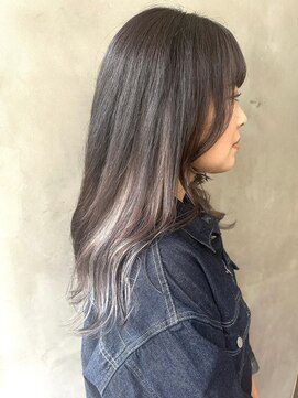 マム(mamu) ロングレイヤー/ホワイトインナーカラー