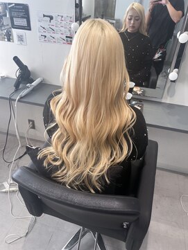 キング(K!ng) 縮毛矯正髪質改善ハイライトレイヤーカット葛葉美容室エクステ