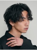黒髪マッシュウルフ原宿波巻きスパイラルパーマメンズカットヘア