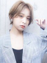 ジェニーバイメノン(JENNIE by Menon)&nbsp;レイヤーカット　ダブルカラー　ショートスタイル