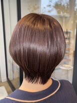 ブローチェアヴェダ&nbsp;ショートヘア、ナチュラルショート、ショートボブ、透明感カラー