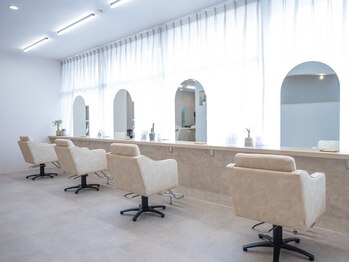 エルレ(Elure)の写真/忙しい大人女性の心強い味方♪丁寧なカウンセリングと施術で“理想のStyle”が叶うと大好評のサロンです◎