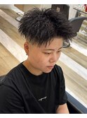MEN’S HAIR/サーフカール/刈り上げセンターパート/ツイスト
