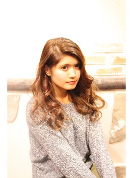 ユートピア(U topia) 立ち上げ前髪で大人可愛いヘルシーカラーロングスタイル☆