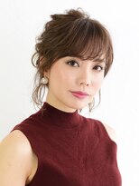 ヘアアンドメイク アース 聖蹟桜ヶ丘店(HAIR&MAKE EARTH)&nbsp;ミディアムでもOK！くるりんぱで魅せる愛されデートスタイル