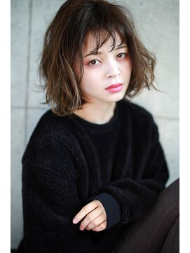 ラフィス ヘアー エルア 武庫之荘店(La fith hair elua) 【La fith】 ウェーブミディアムスタイル