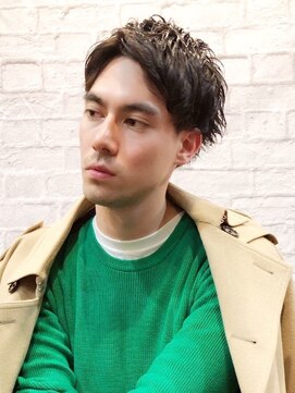 グレイスフル バーバープラチナム 六本木店(Graceful Barber platinum) 大人ワイルドアップバングサイドパートツーブロック