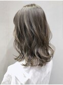 オリーブグレージュハイライト_フェミニンロング_ba244673