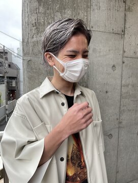 アルカナ 明治神宮前原宿(ARCANA) ホワイトシルバー　ホワイトヘアー　ニュアンスパーマ　hiro