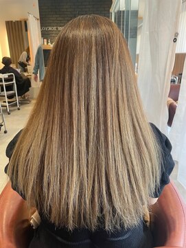 リベア トウキョウ 東大島店(Rever Tokyo) 明るめグレイ/ハイライト/アッシュベージュ[東大島/東大島駅]