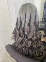 ヘアーデザイン ジェルム(Hair Design germe)&nbsp;グレー×黒のローライト　#HIYORI