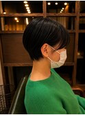 ショート/耳掛けショート/暗髪
