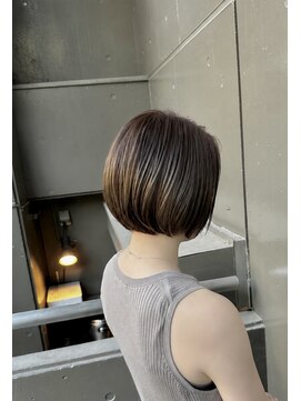 プランツヘアー 大人ショートボブ オリーブグレージュ