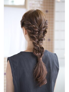 イグレック パリ 小竹向原店(IGREK PARIS) 編みこみダウンスタイル