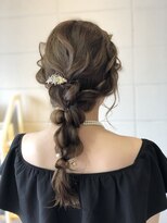 リラ ヘア サロン(rela hair salon)&nbsp;前から見ても後ろから見ても可愛い編みおろし