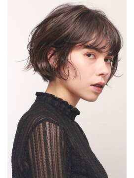 ピークアブー 銀座中央通り(PEEK-A-BOO) 大人ボブならクラシカルなくせ毛風マッシュが◎　【銀座】