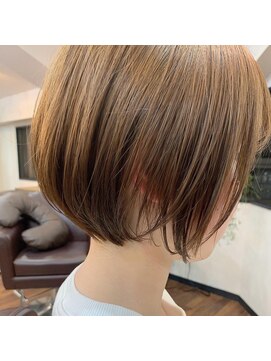 レイラバイアフロート 吉祥寺(Lila by afloat) 【畑中正敏】透けるミニボブ