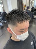 波巻きツイストスパイラルパーマツーブロック刈り上げ