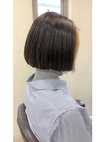 シファ(sifa) ばっさりフェイスフレーミングボブ